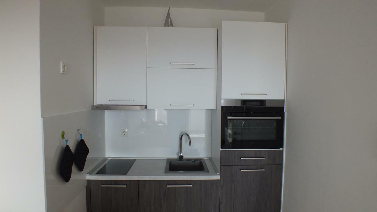 Apartment Paulina Novalja Kültér fotó