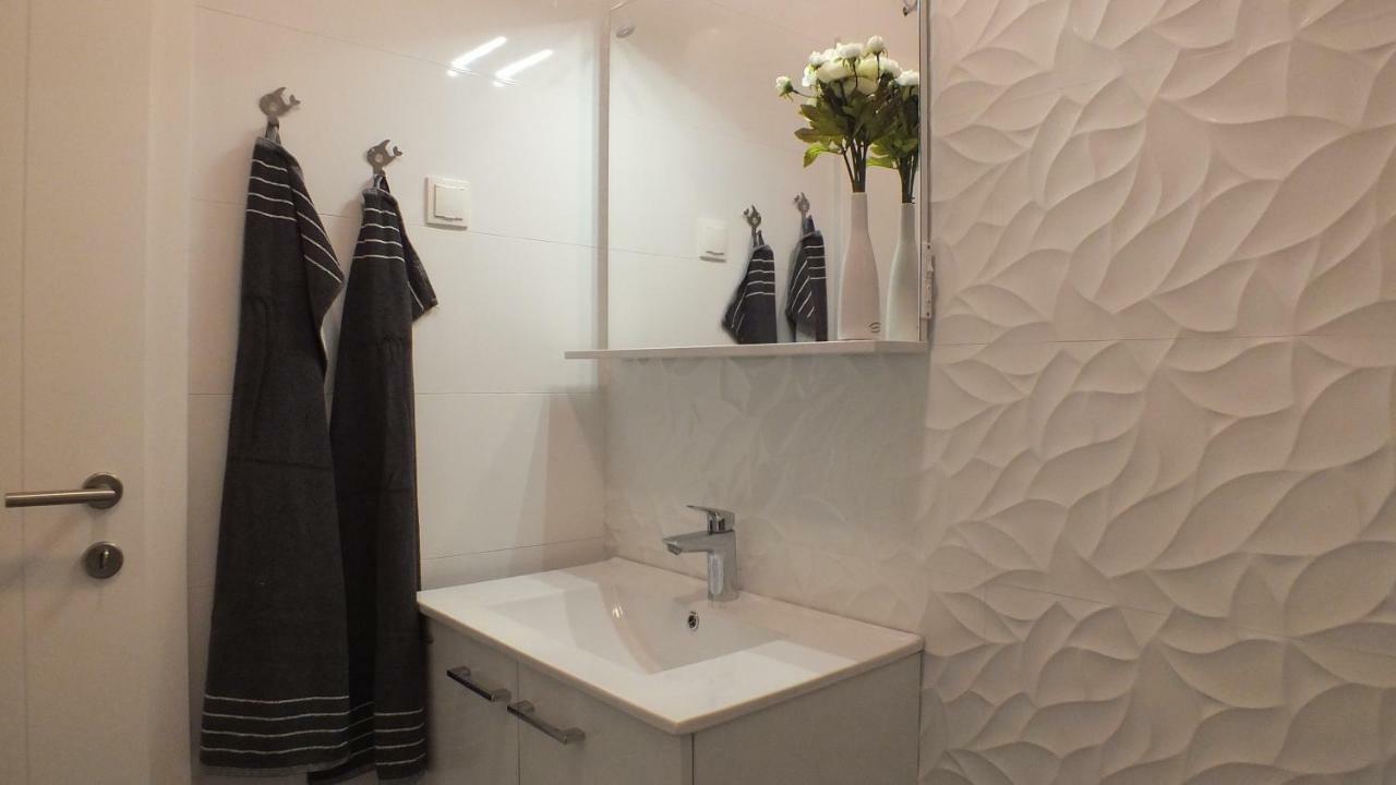 Apartment Paulina Novalja Kültér fotó