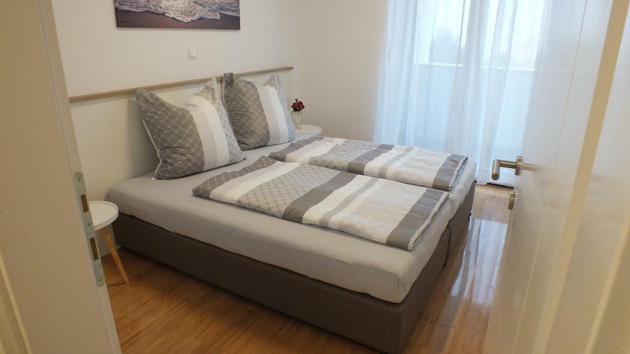 Apartment Paulina Novalja Kültér fotó
