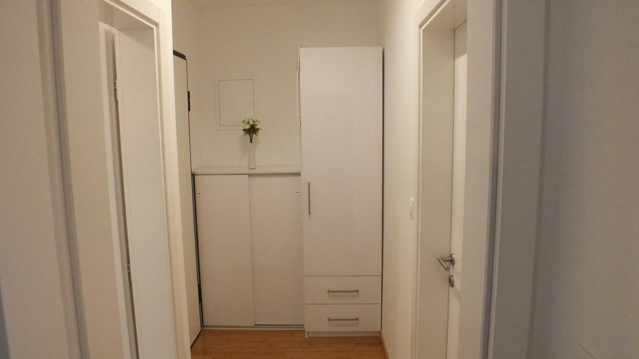 Apartment Paulina Novalja Kültér fotó